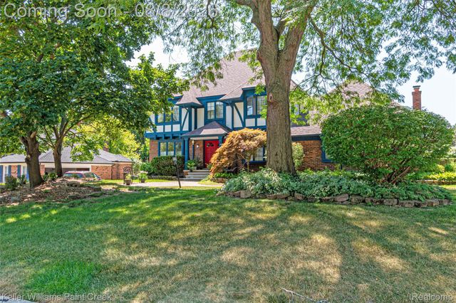 22577 Shadowglen Drive, Farmington Hills, MI 48335