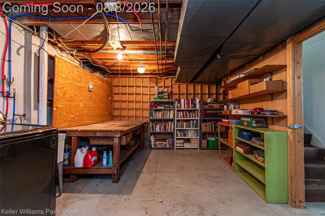 22577 Shadowglen Drive, Farmington Hills, MI 48335