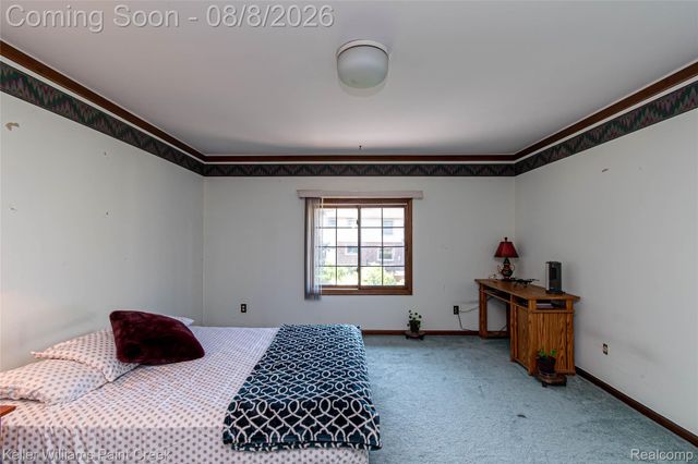 22577 Shadowglen Drive, Farmington Hills, MI 48335