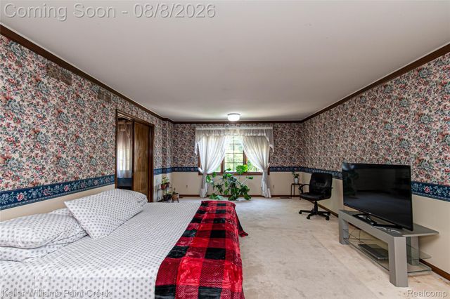 22577 Shadowglen Drive, Farmington Hills, MI 48335