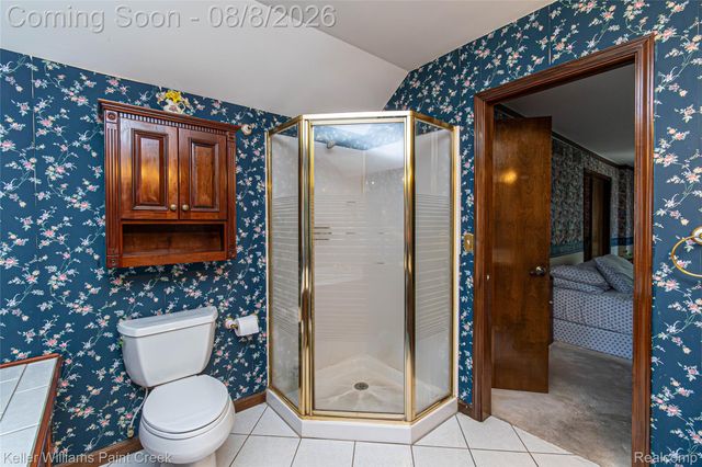 22577 Shadowglen Drive, Farmington Hills, MI 48335