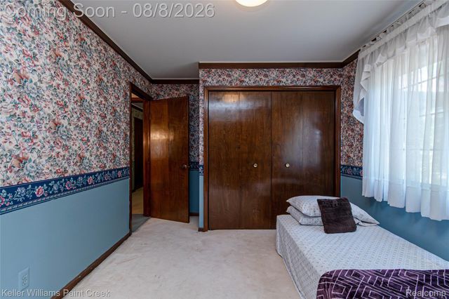 22577 Shadowglen Drive, Farmington Hills, MI 48335