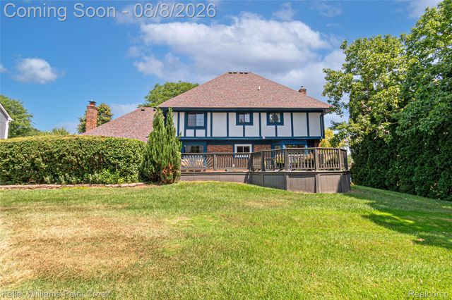 22577 Shadowglen Drive, Farmington Hills, MI 48335