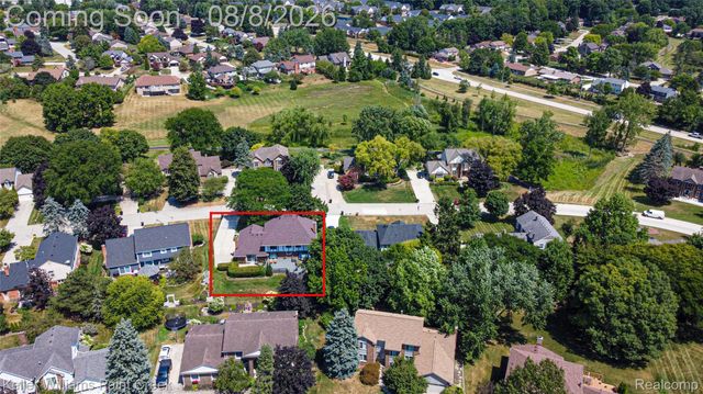 22577 Shadowglen Drive, Farmington Hills, MI 48335