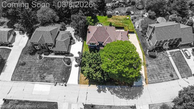22577 Shadowglen Drive, Farmington Hills, MI 48335