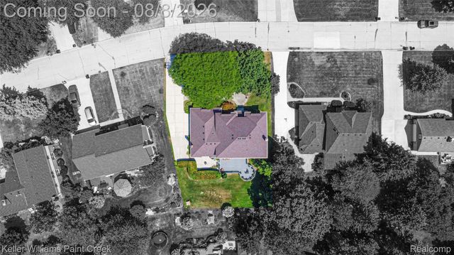 22577 Shadowglen Drive, Farmington Hills, MI 48335