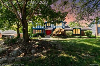 22577 Shadowglen Drive, Farmington Hills, MI 48335