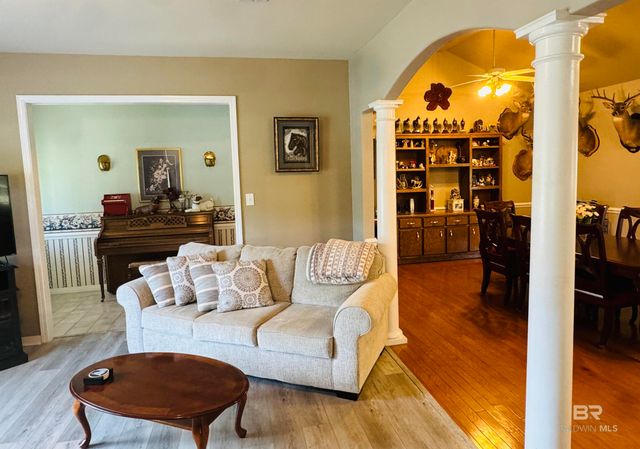 13795 White Road, Silverhill, AL 36576