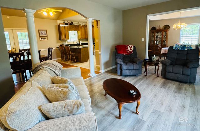 13795 White Road, Silverhill, AL 36576