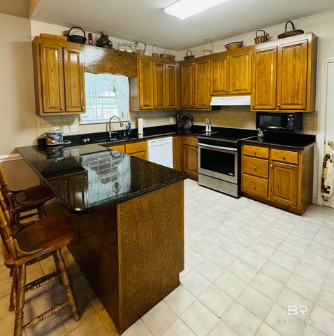 13795 White Road, Silverhill, AL 36576