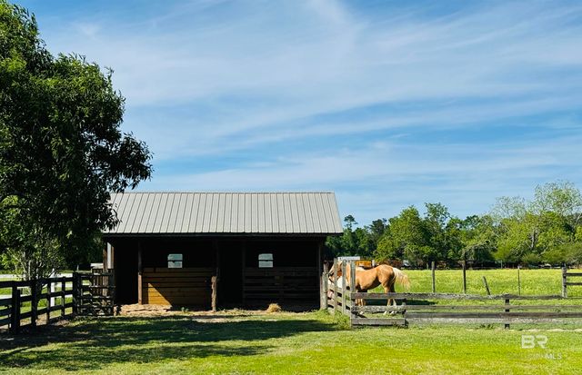 13795 White Road, Silverhill, AL 36576