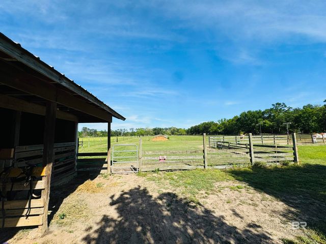 13795 White Road, Silverhill, AL 36576