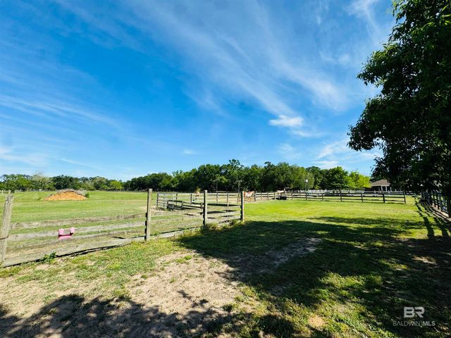 13795 White Road, Silverhill, AL 36576