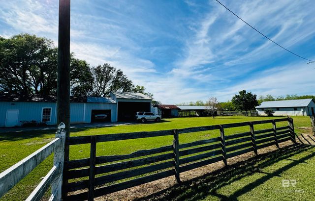 13795 White Road, Silverhill, AL 36576