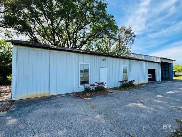 13795 White Road, Silverhill, AL 36576