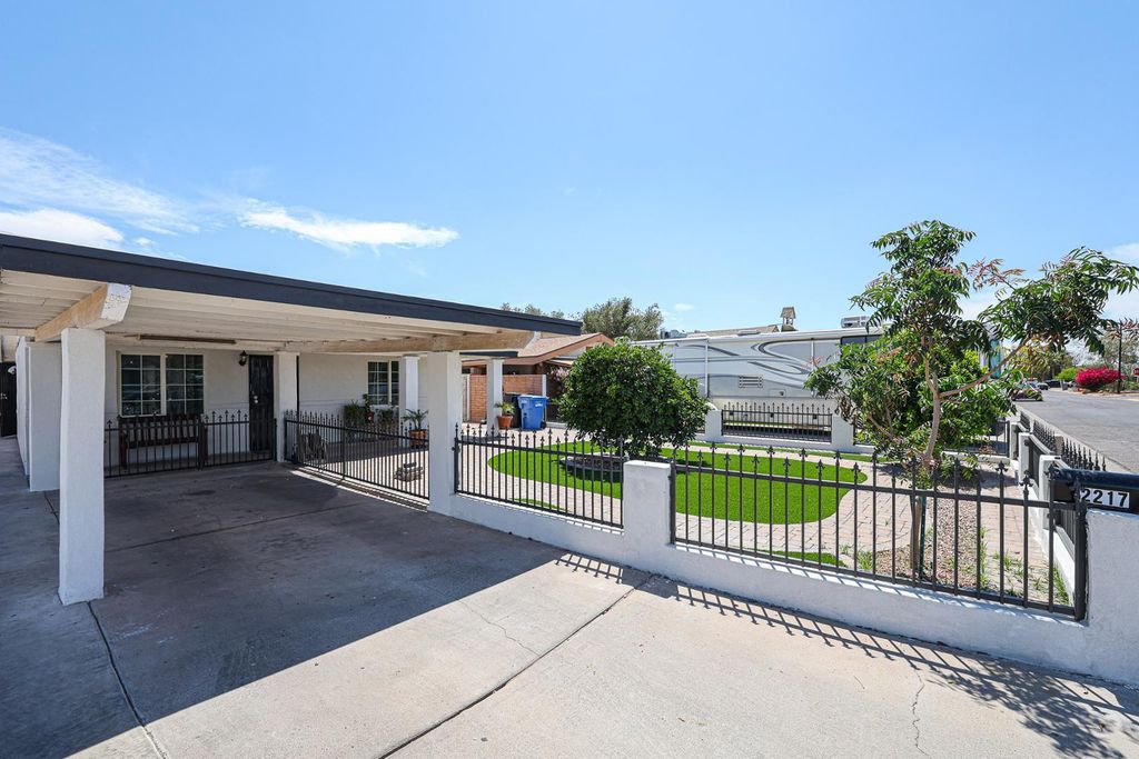 2217 E Harvard Street, Phoenix, AZ 85006