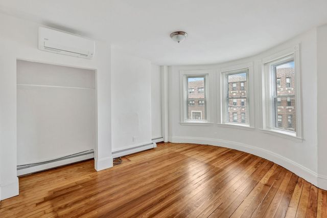 866 Huntington Ave 2, Boston, MA 02115