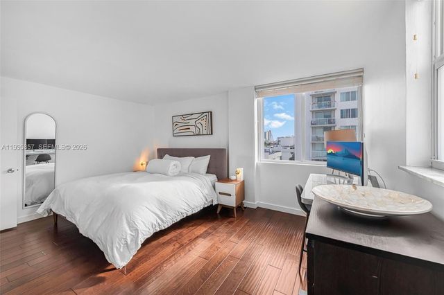 1658 Bay Rd 701, Miami Beach, FL 33139