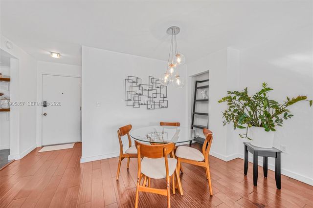 1658 Bay Rd 701, Miami Beach, FL 33139