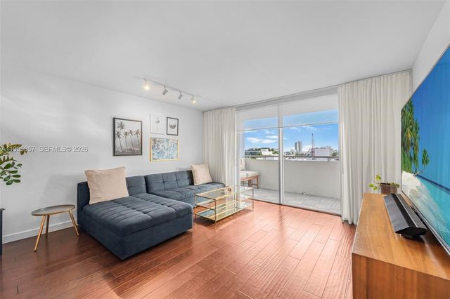 1658 Bay Rd 701, Miami Beach, FL 33139