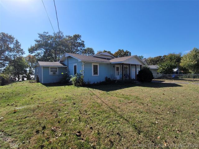 416036 La Vista Drive, Checotah, OK 74426