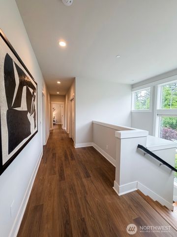 1055 SE 13th Place, North Bend, WA 98045