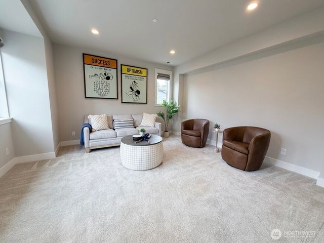 1055 SE 13th Place, North Bend, WA 98045