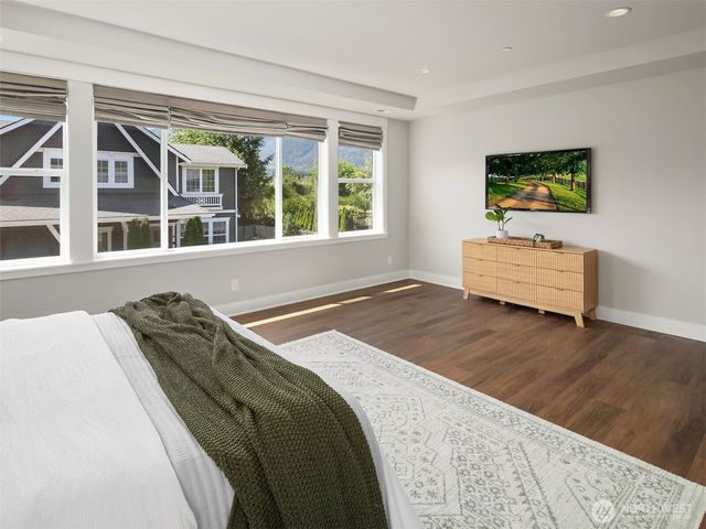 1055 SE 13th Place, North Bend, WA 98045