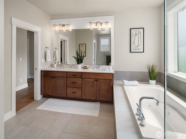1055 SE 13th Place, North Bend, WA 98045