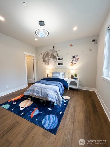 1055 SE 13th Place, North Bend, WA 98045