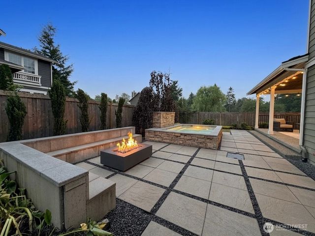 1055 SE 13th Place, North Bend, WA 98045