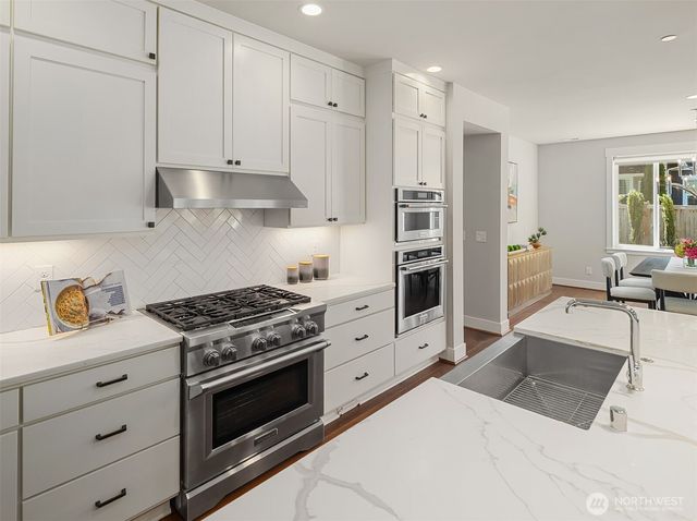 1055 SE 13th Place, North Bend, WA 98045