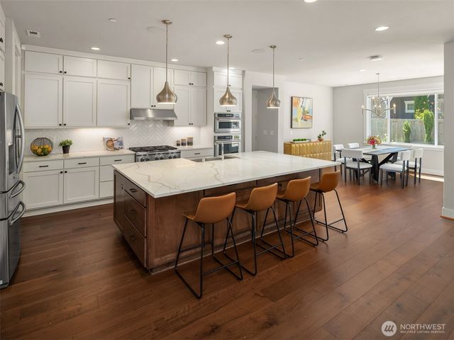 1055 SE 13th Place, North Bend, WA 98045