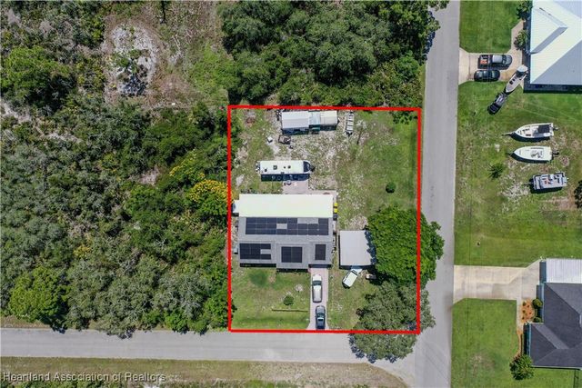 1045 Pin Oak Street, Lake Placid, FL 33852