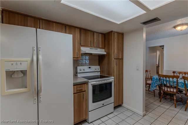 1045 Pin Oak Street, Lake Placid, FL 33852