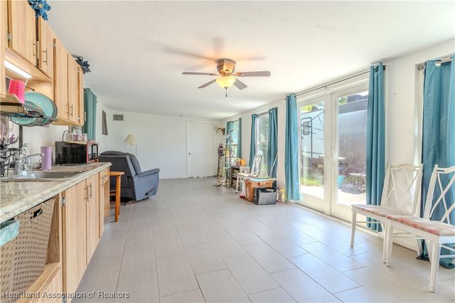 1045 Pin Oak Street, Lake Placid, FL 33852