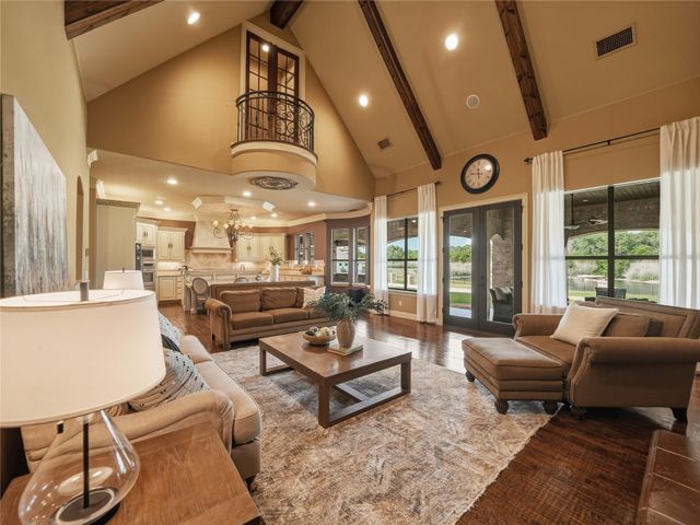 132 The Lakes Drive, Aledo, TX 76008