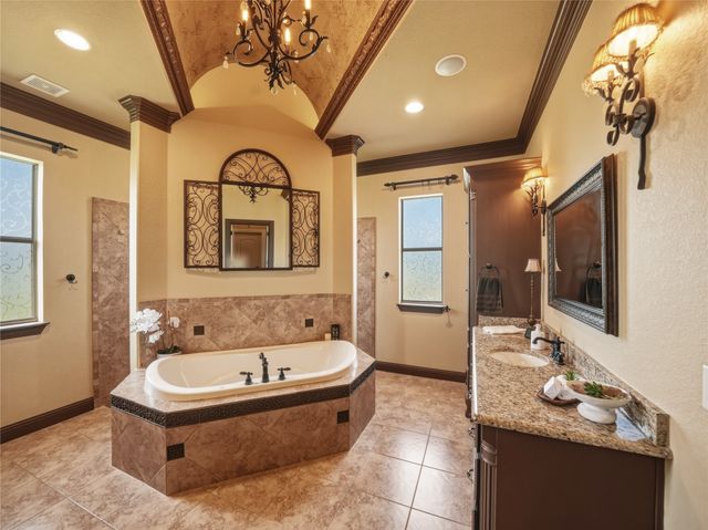 132 The Lakes Drive, Aledo, TX 76008