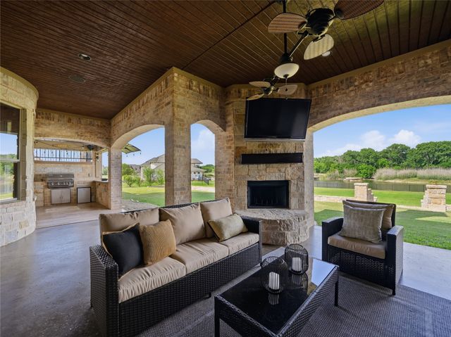 132 The Lakes Drive, Aledo, TX 76008