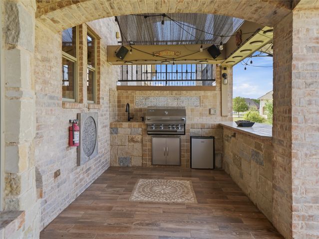 132 The Lakes Drive, Aledo, TX 76008