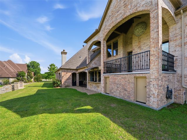 132 The Lakes Drive, Aledo, TX 76008