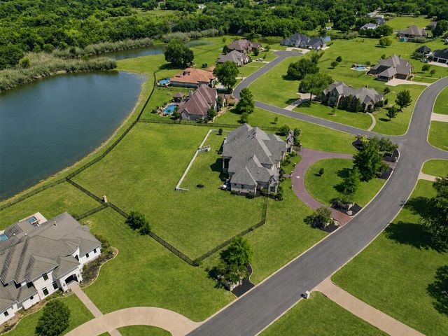 132 The Lakes Drive, Aledo, TX 76008