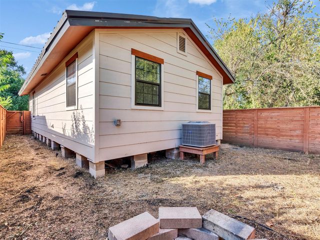 3309 Sumpter Street, Houston, TX 77026