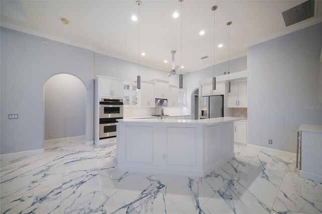 7920 ROYAL QUEENSLAND WAY, Lakewood Ranch, FL 34202