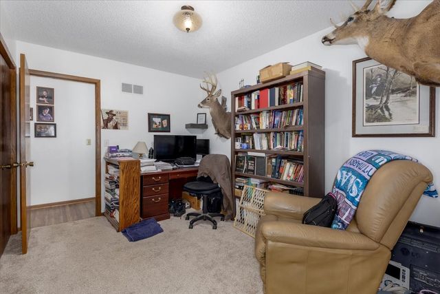 812 Lakeview Drive, Osceola, IA 50213