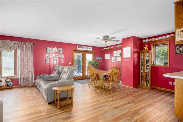 812 Lakeview Drive, Osceola, IA 50213