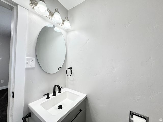 3004 S 8850 W, Magna, UT 84044