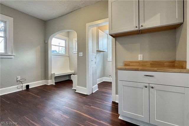 1225 Woodland Avenue NW, Canton, OH 44703