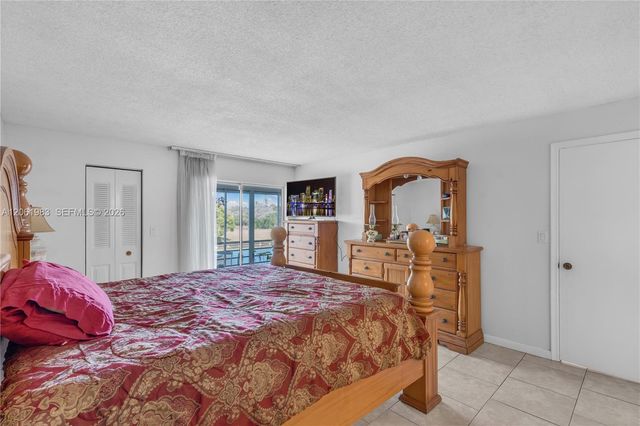3551 Inverrary Drive 208, Lauderhill, FL 33319