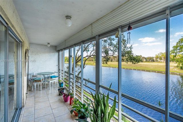 3551 Inverrary Drive 208, Lauderhill, FL 33319